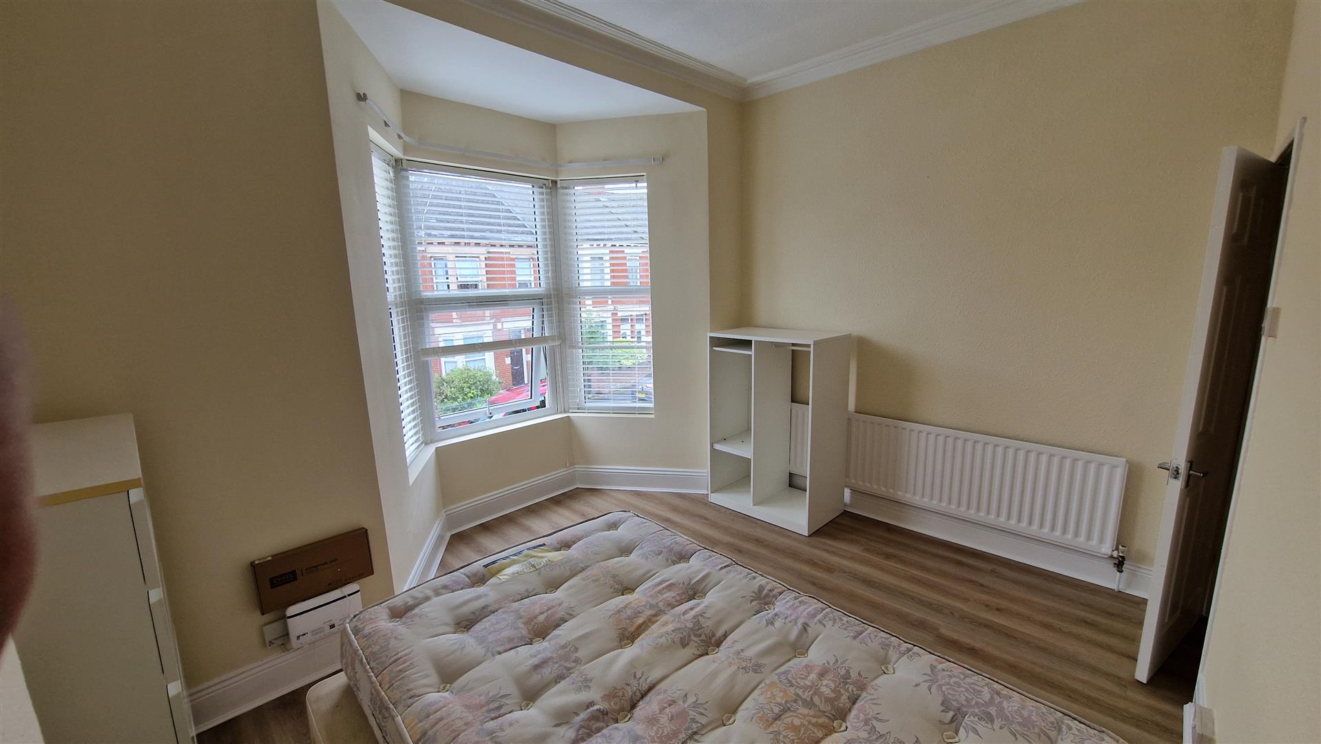 Flat Warton Terrace in Newcastle upon Tyne
