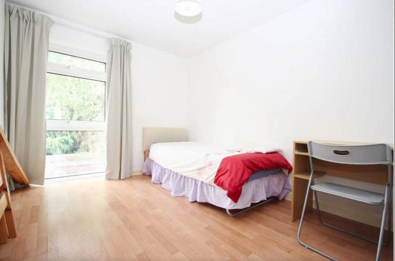 Room Alleyn Park in Greater London