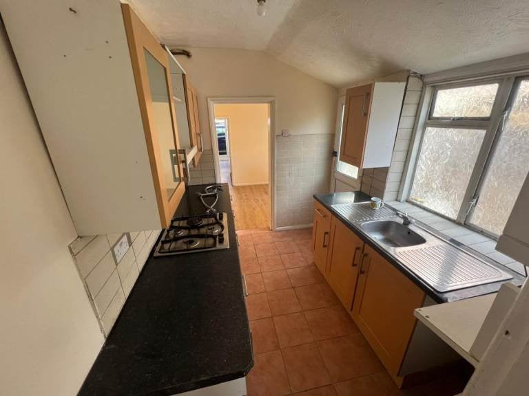 Room Lansdowne Road in Luton