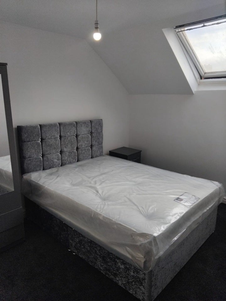 Room Mayfield Street in Hull