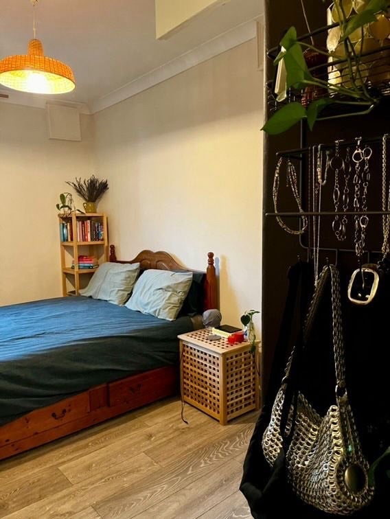 Room Homerton Row in Greater London