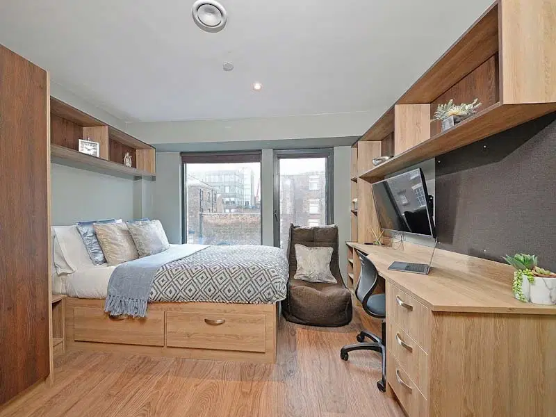 Room Iliad Street in Liverpool