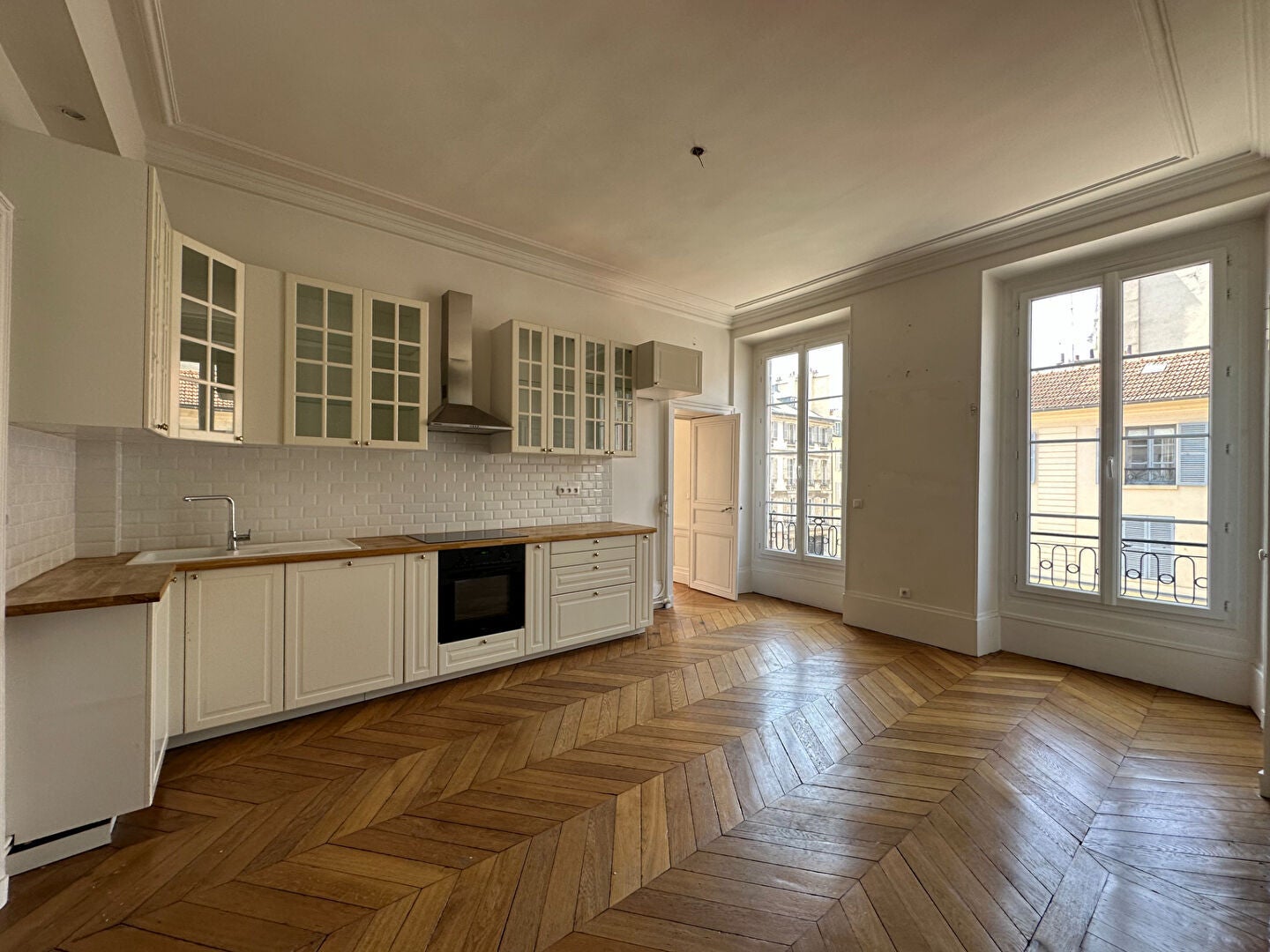 Flat Rue de Satory in Versailles