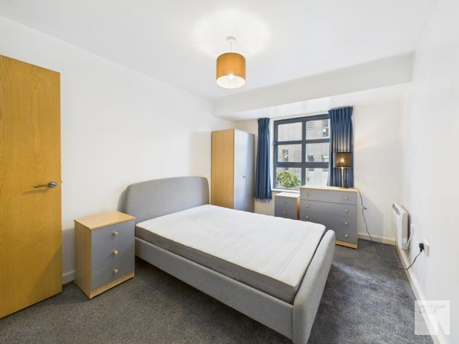 Flat Siddow Common in Leigh
