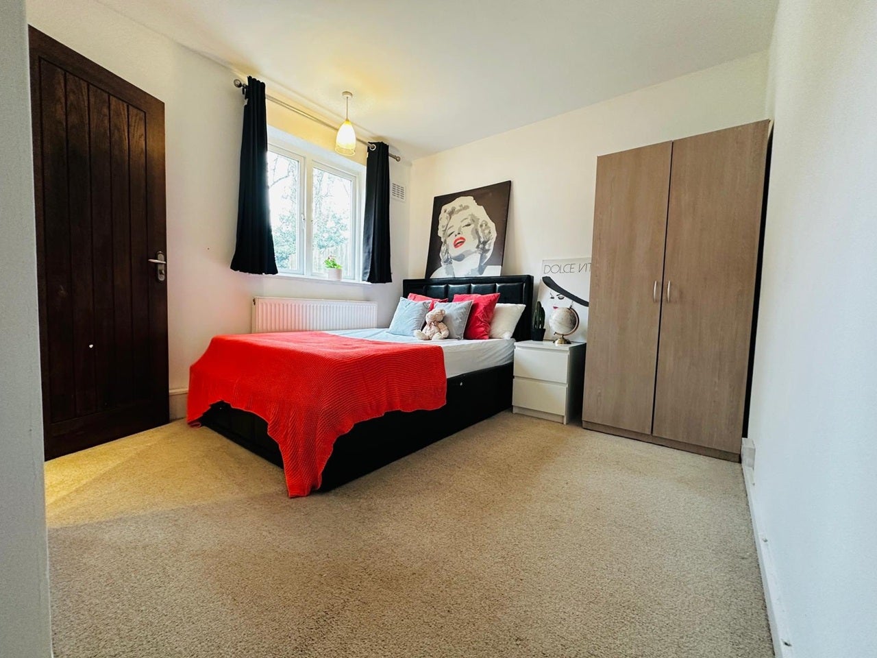Room Grange Grove in Greater London