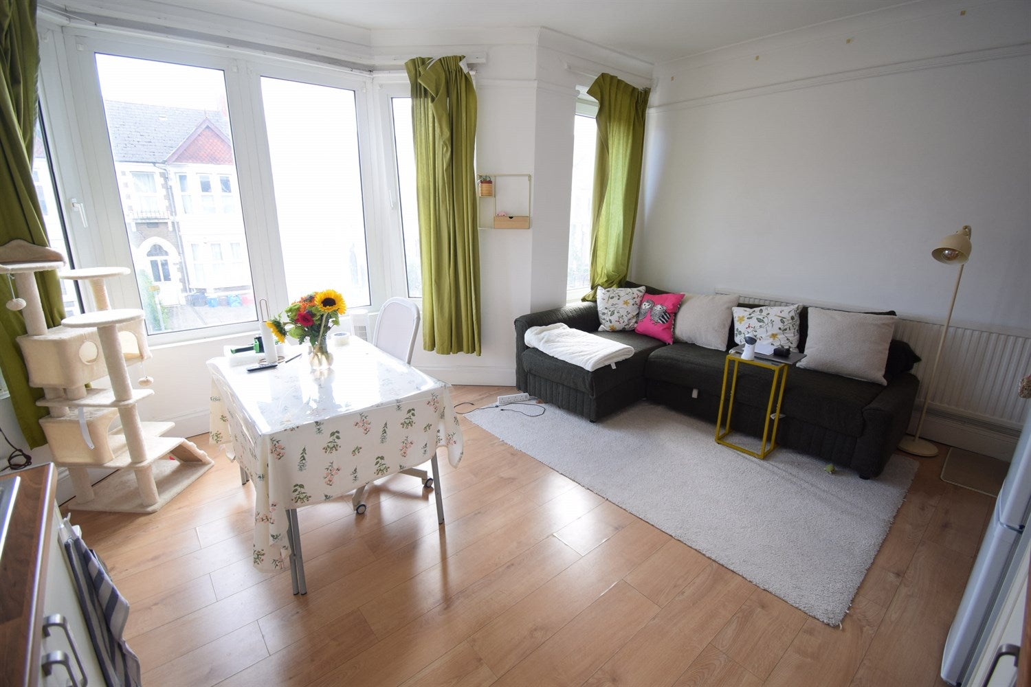 Flat Whitchurch Road in Cardiff
