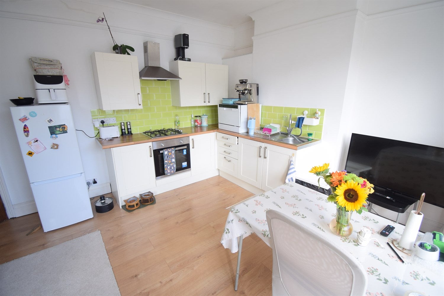 Flat Whitchurch Road in Cardiff