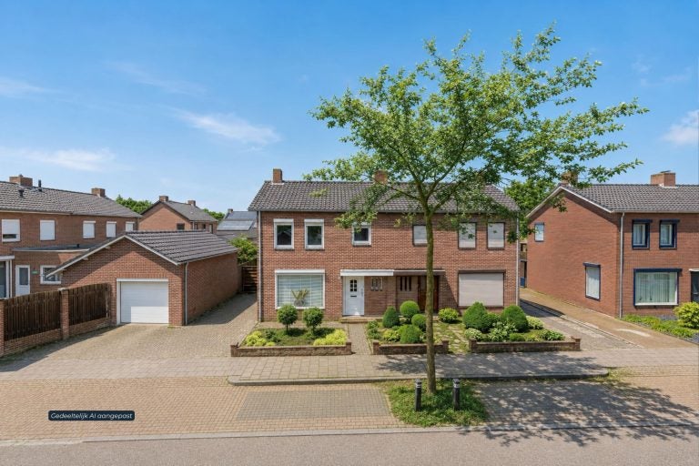 Huis Parklaan 90 in Reuver