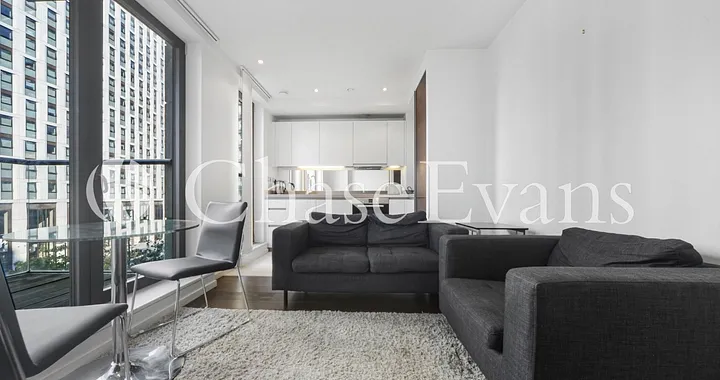 Flat Alexia Square in Greater London