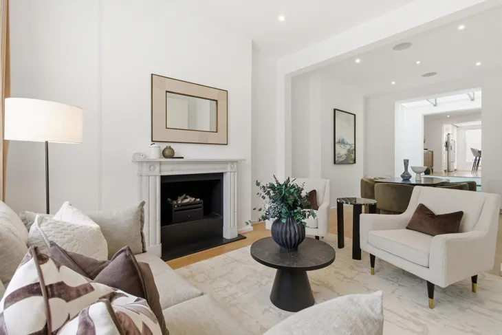 Flat Chester Square in City of Westminster