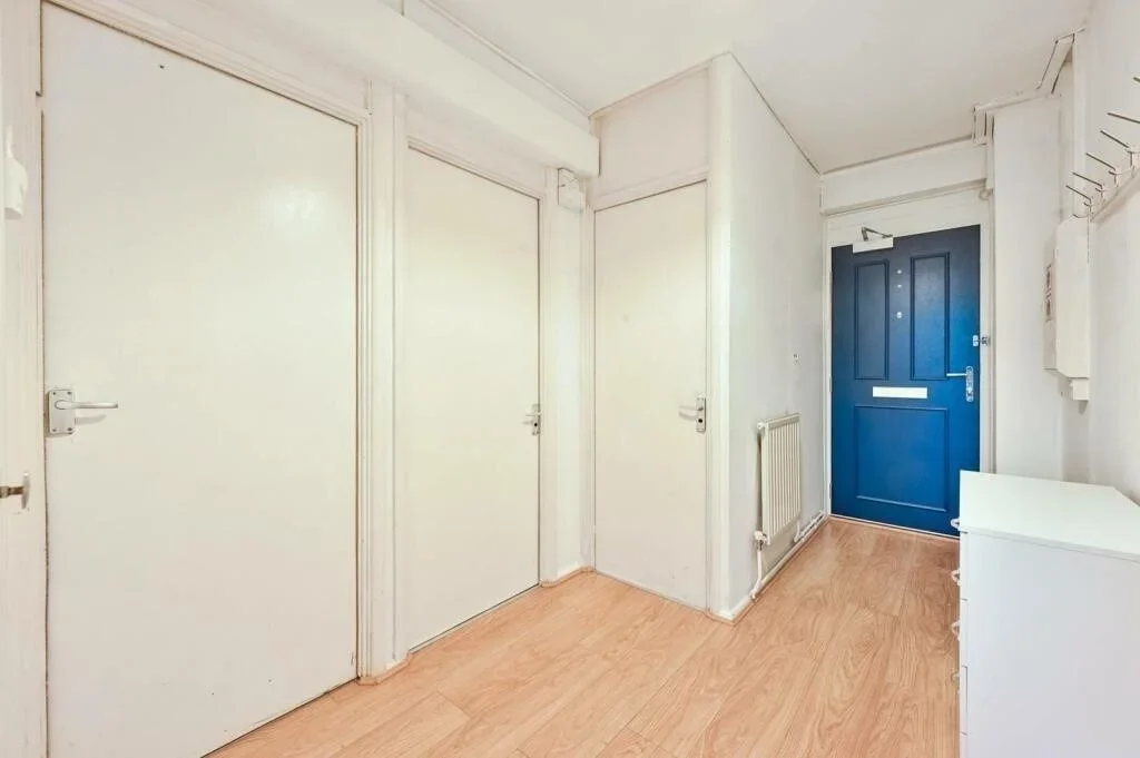 Flat Buxton Street in Greater London