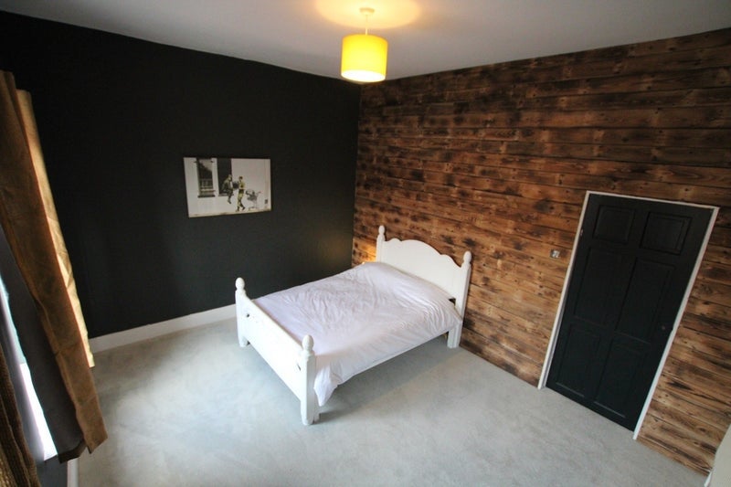 Room Forest Range in Manchester