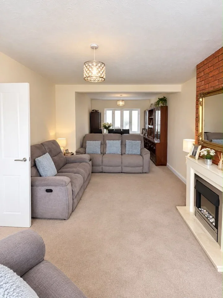 House Cillocks Close in Hoddesdon
