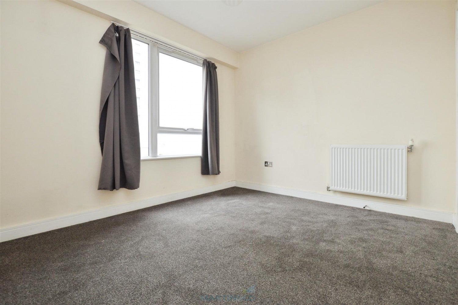 Flat Pearl Lane in Gillingham