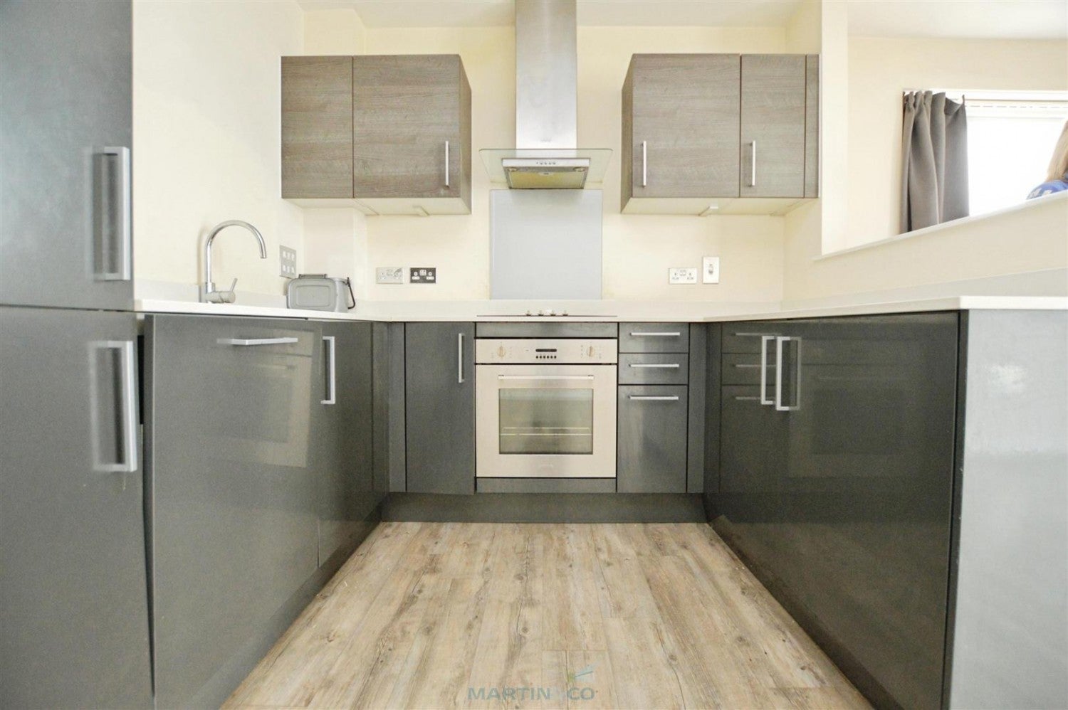 Flat Pearl Lane in Gillingham