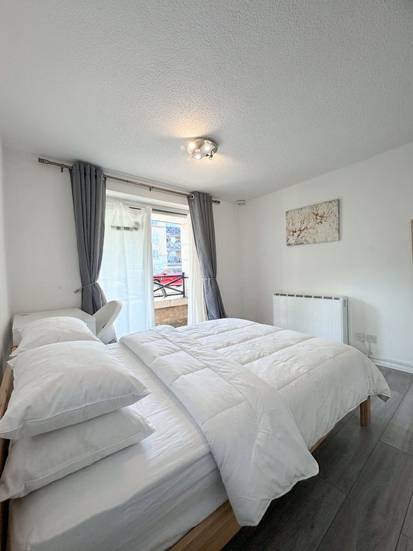 Room Stoneyard Lane in Greater London