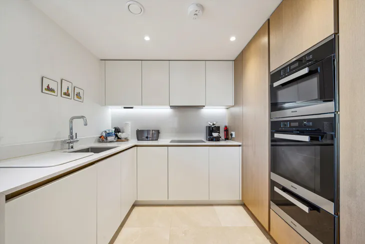 Flat Richmond Hill in Greater London