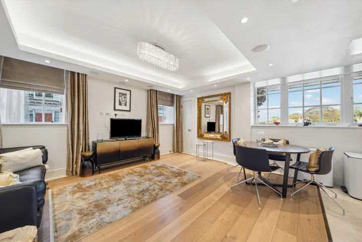 Flat Richmond Hill in Greater London