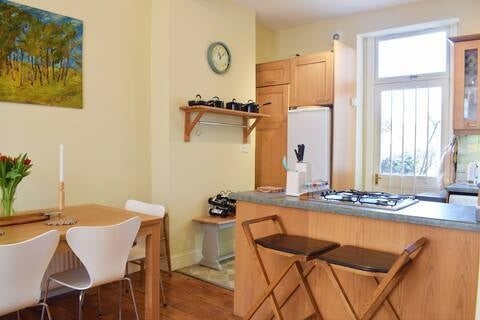 Flat Avenell Road in Greater London