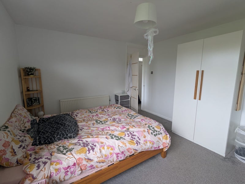 Room Birch Road in Cardiff