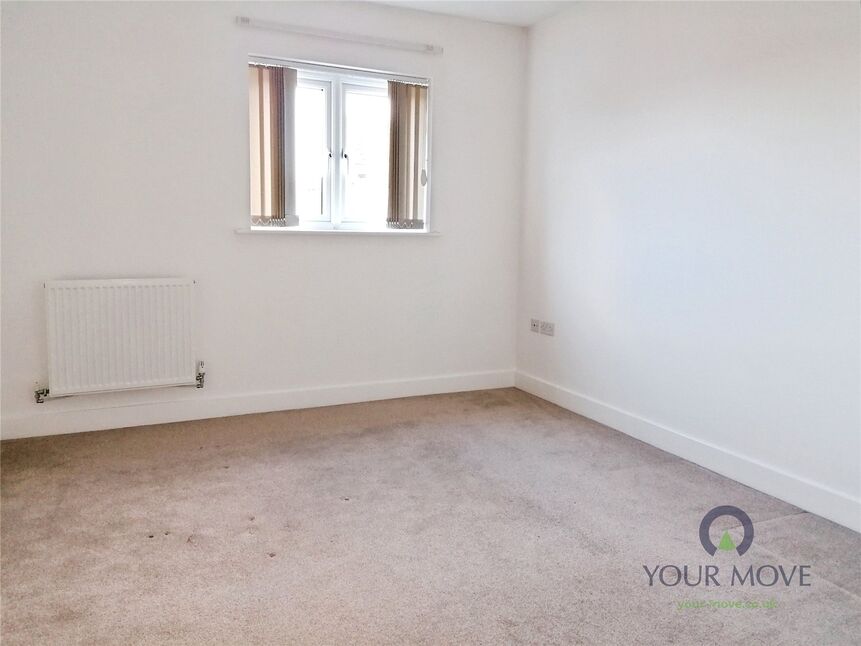 Flat Kensington Way in Wealden