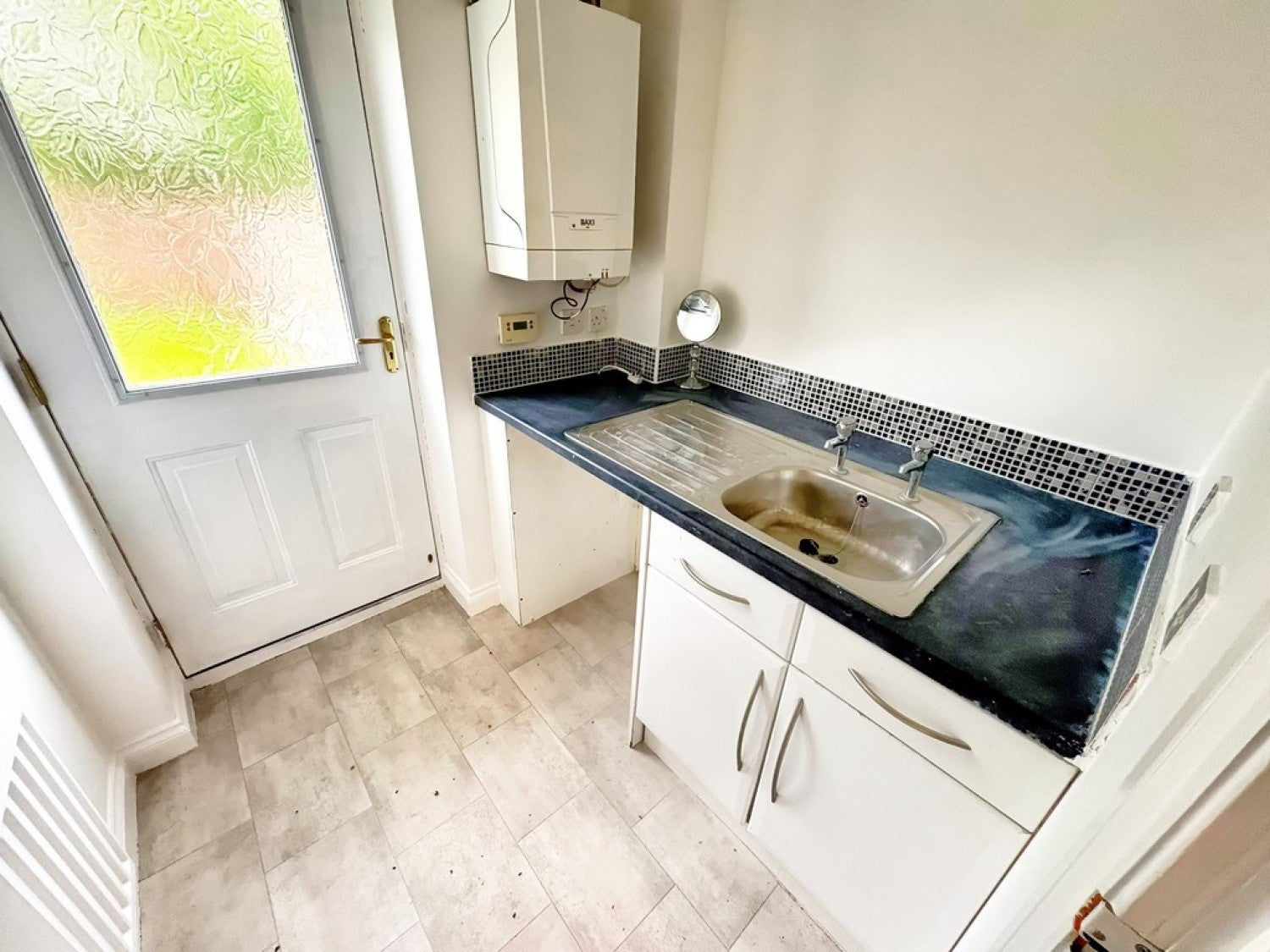 House Parkedge Close in Wigan