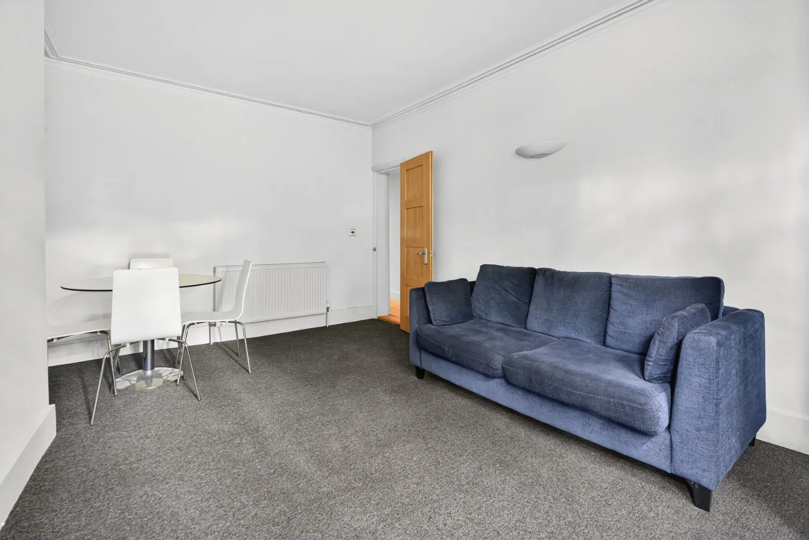 Flat Waterloo Terrace in Greater London