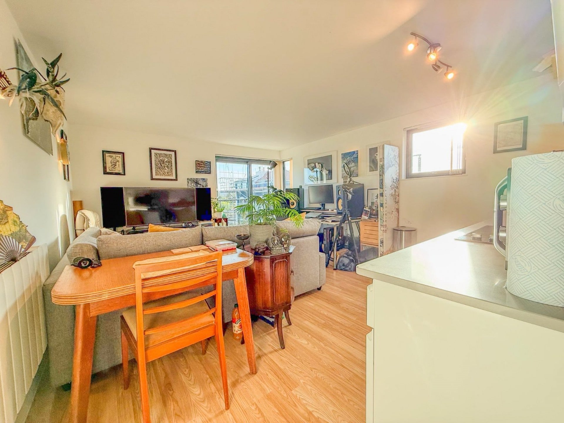 Flat Hotwell Road in Bristol