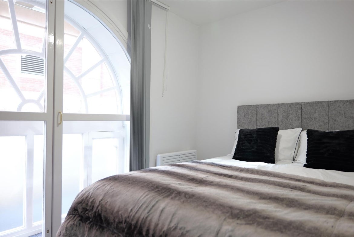 Flat Low Friar Street in Newcastle upon Tyne