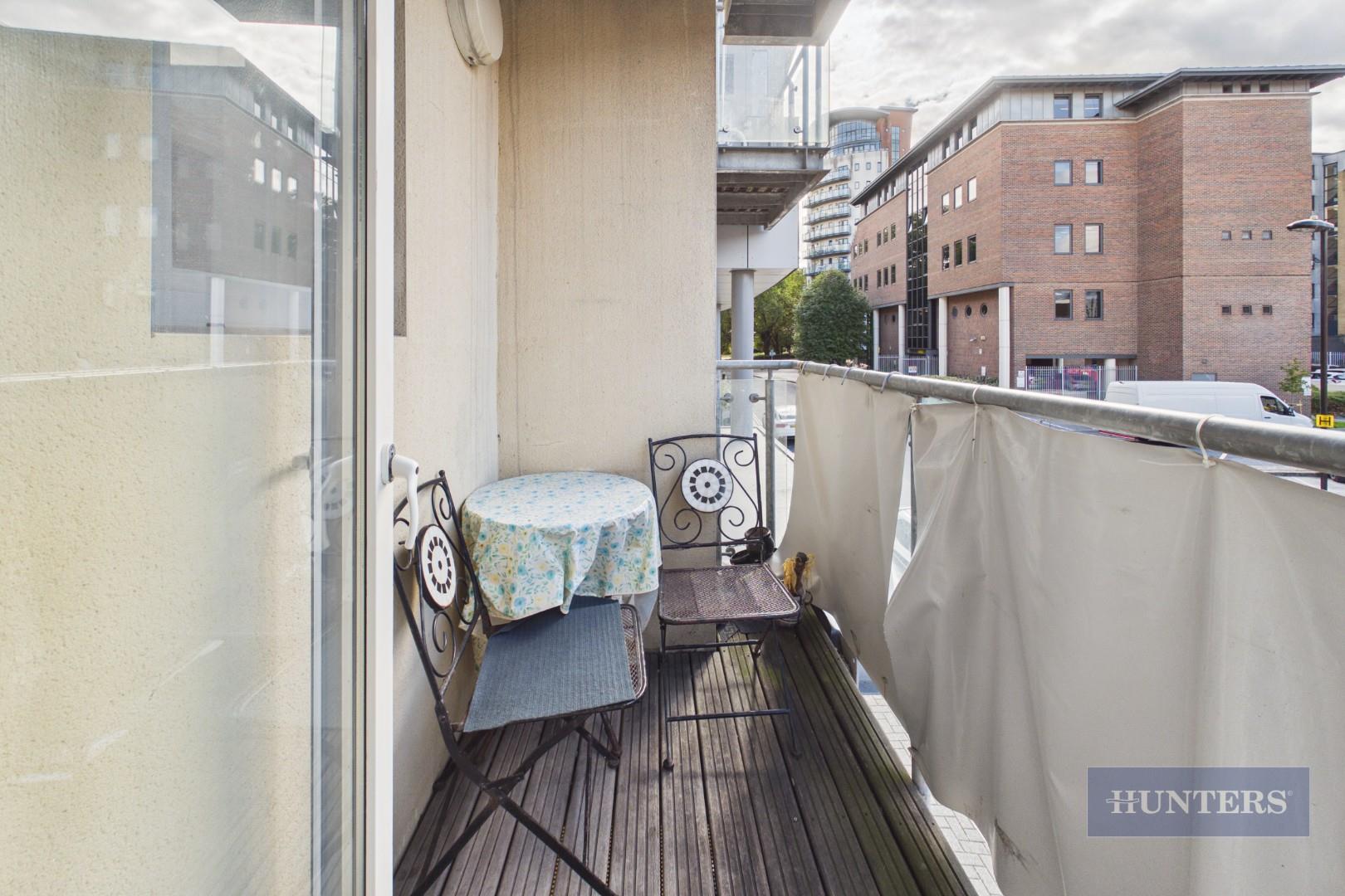 Flat Orchard Place in Southampton