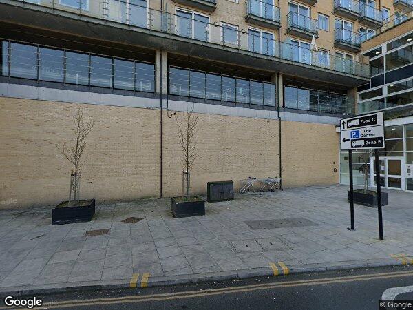 Flat Bedfont Lane in Greater London