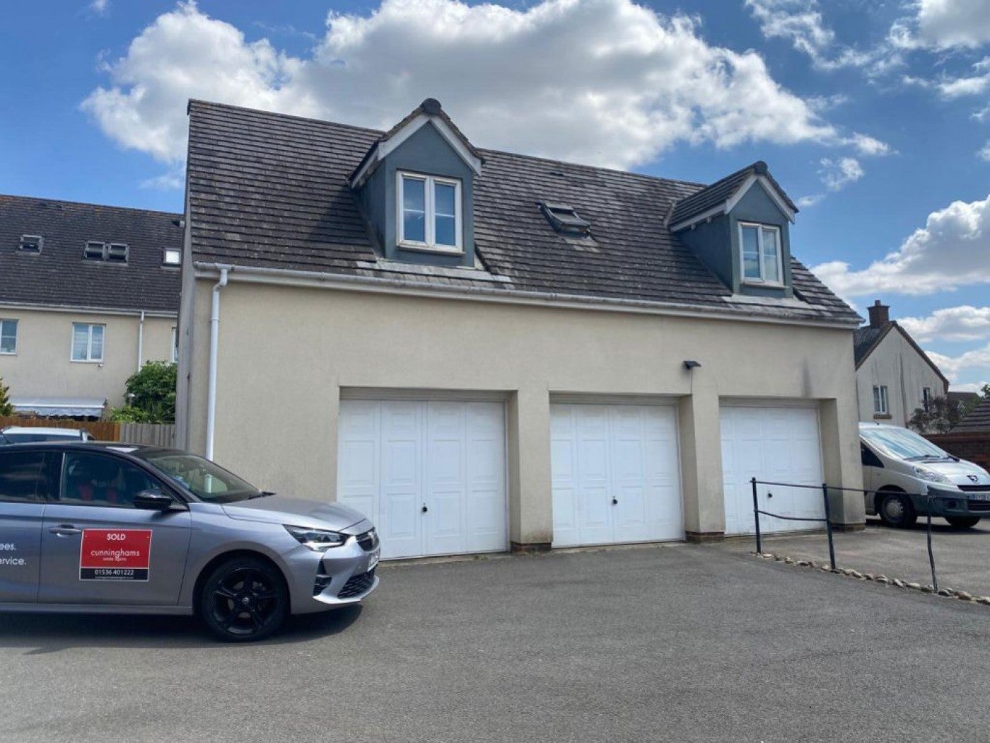 Flat Wren Close in Corby