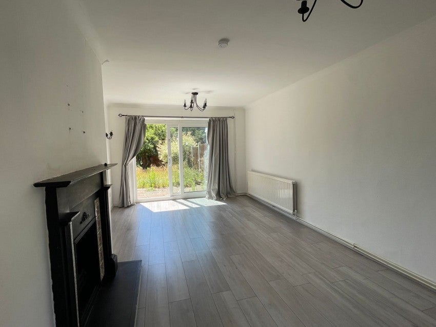 House Manor Road in Greater London