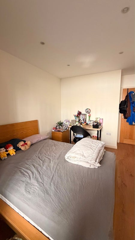 Room Northpoint Square in Greater London