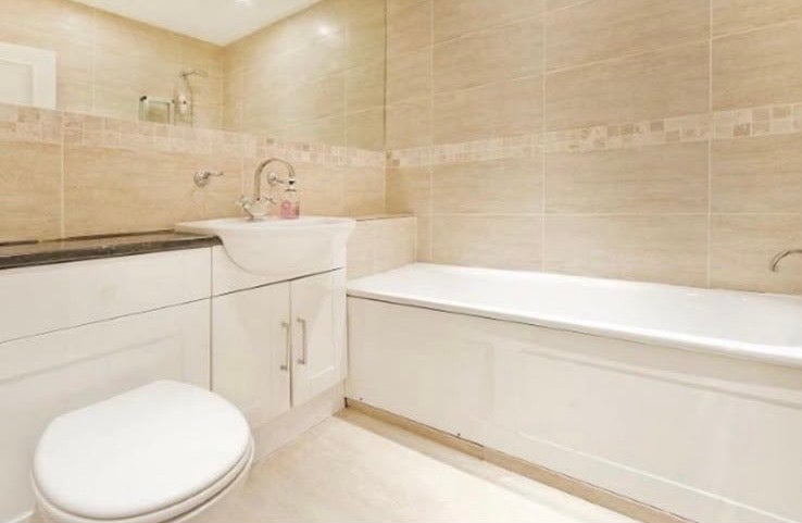 Room Elgin Avenue in City of Westminster