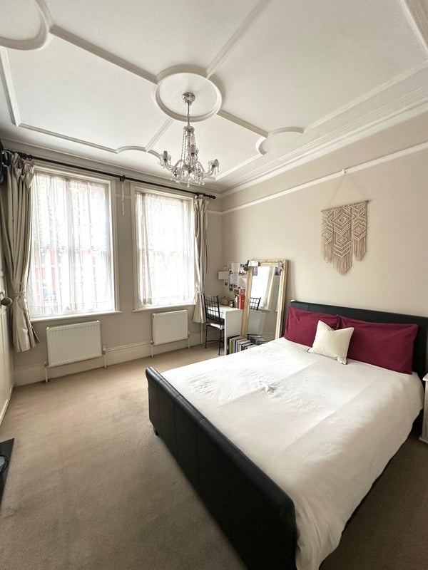 Room Elgin Avenue in City of Westminster