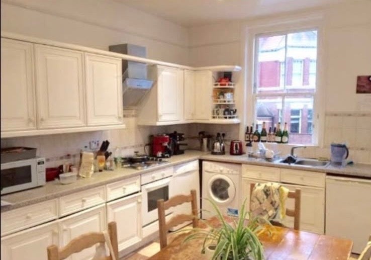 Room Elgin Avenue in City of Westminster
