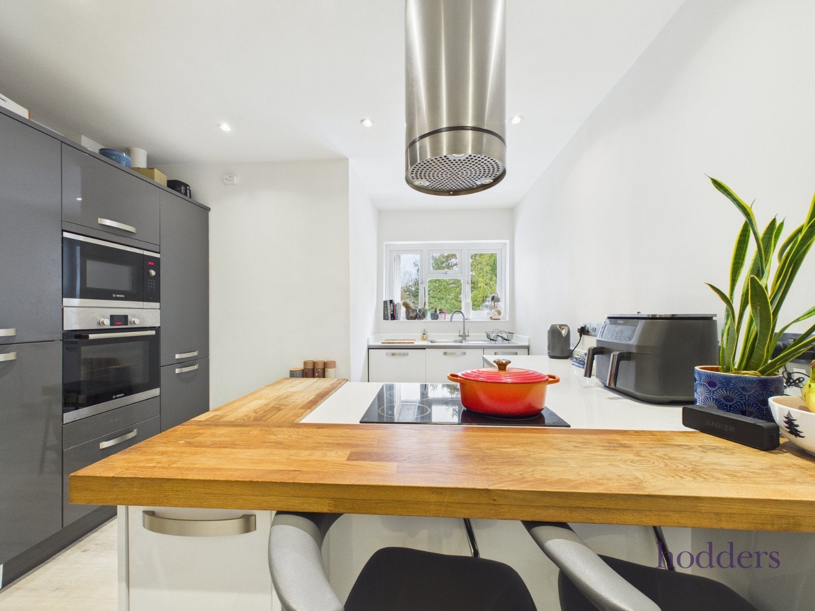 Flat Addlestone Road in Borough of Runnymede