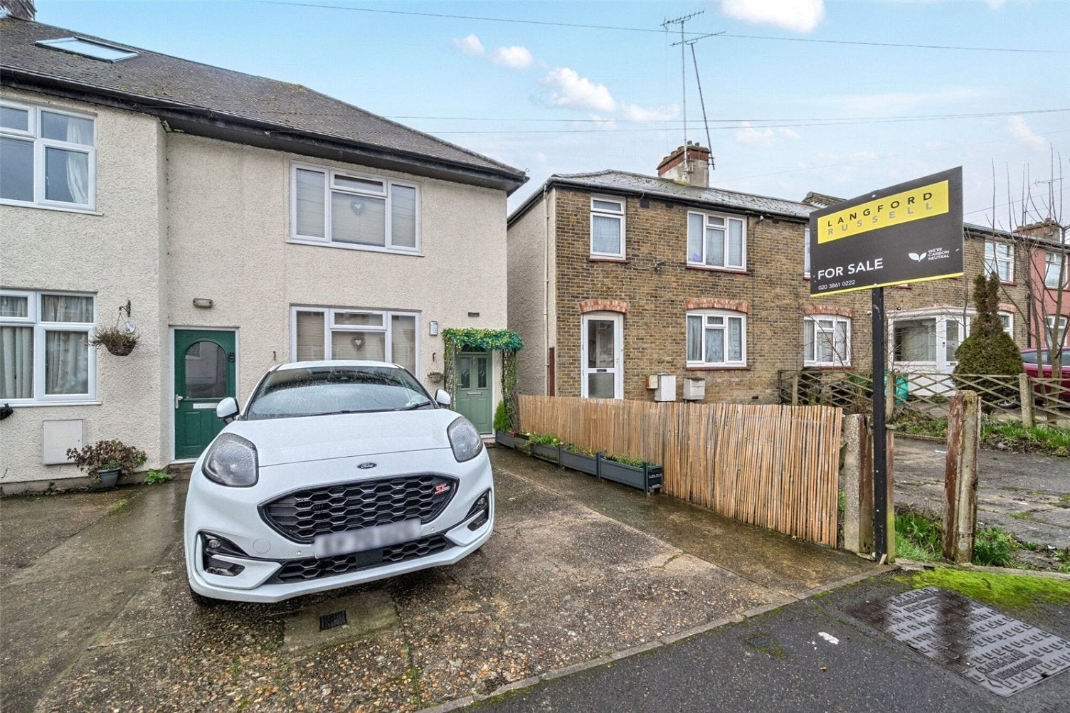 House Leechcroft Avenue in Swanley