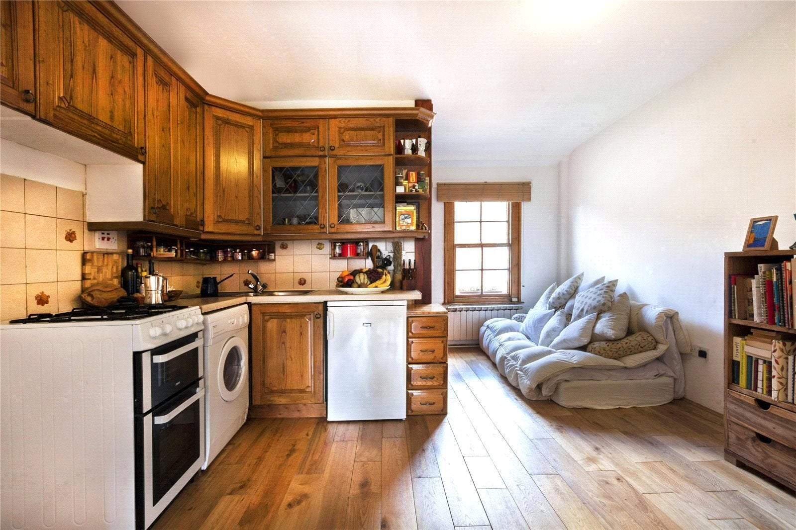 Flat Martlett Court in City of Westminster