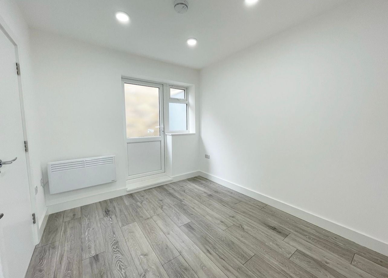 Flat Chingford Road in Greater London