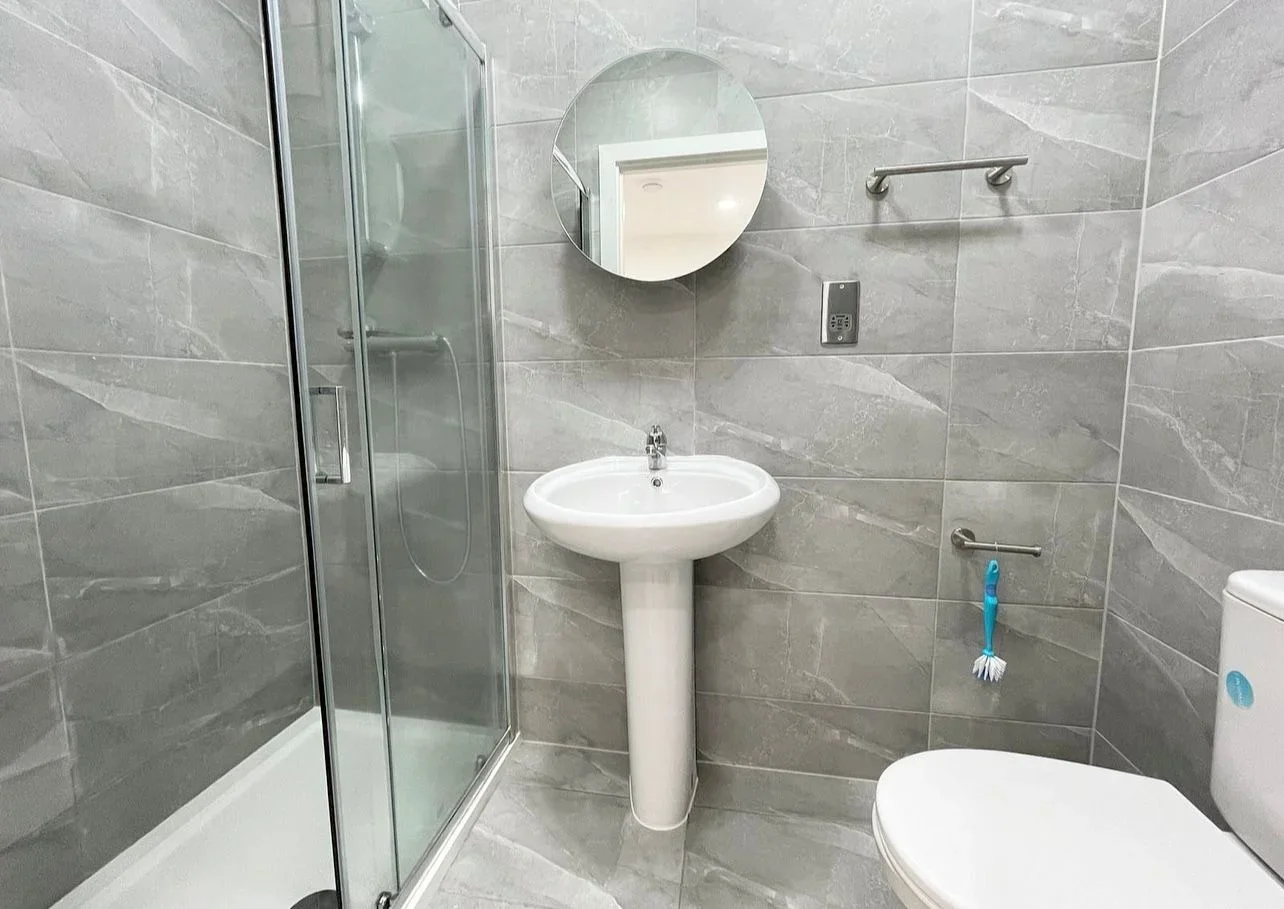 Flat Chingford Road in Greater London