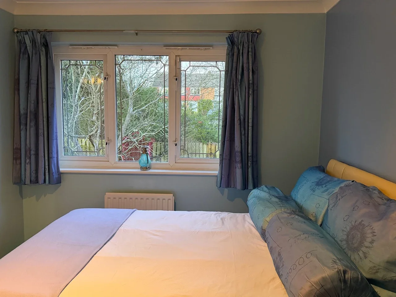Room Hull Close in Broxbourne