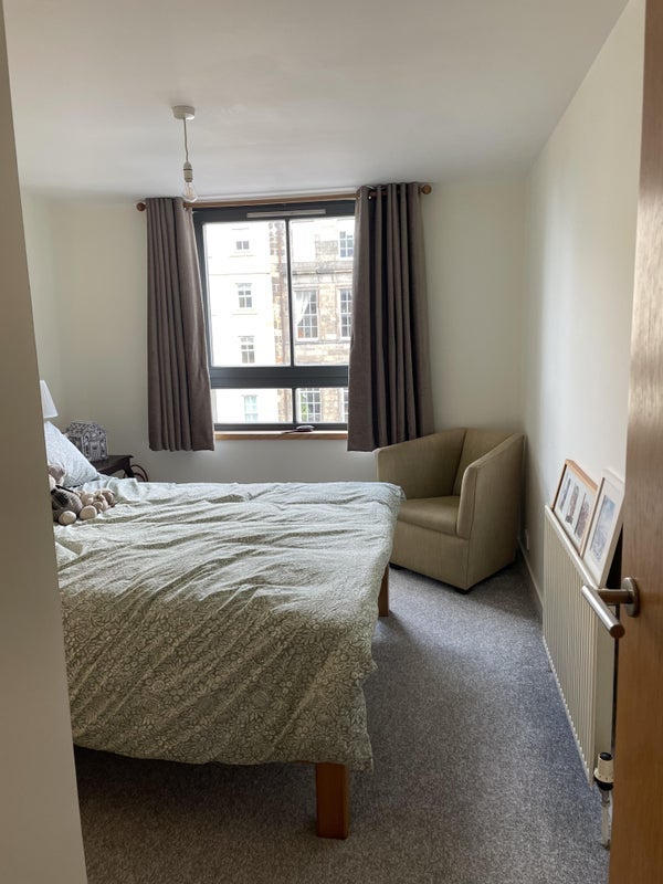 Flat East London Street in City of Edinburgh