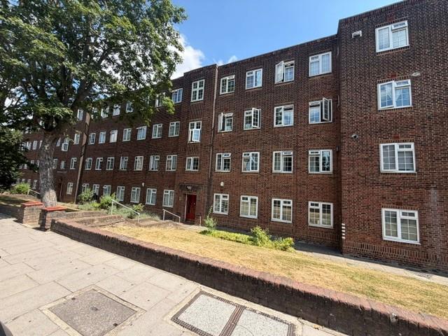 Flat Brent Street in Greater London