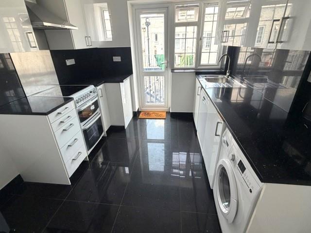 Flat Brent Street in Greater London