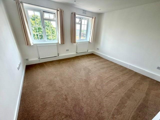 Flat Brent Street in Greater London