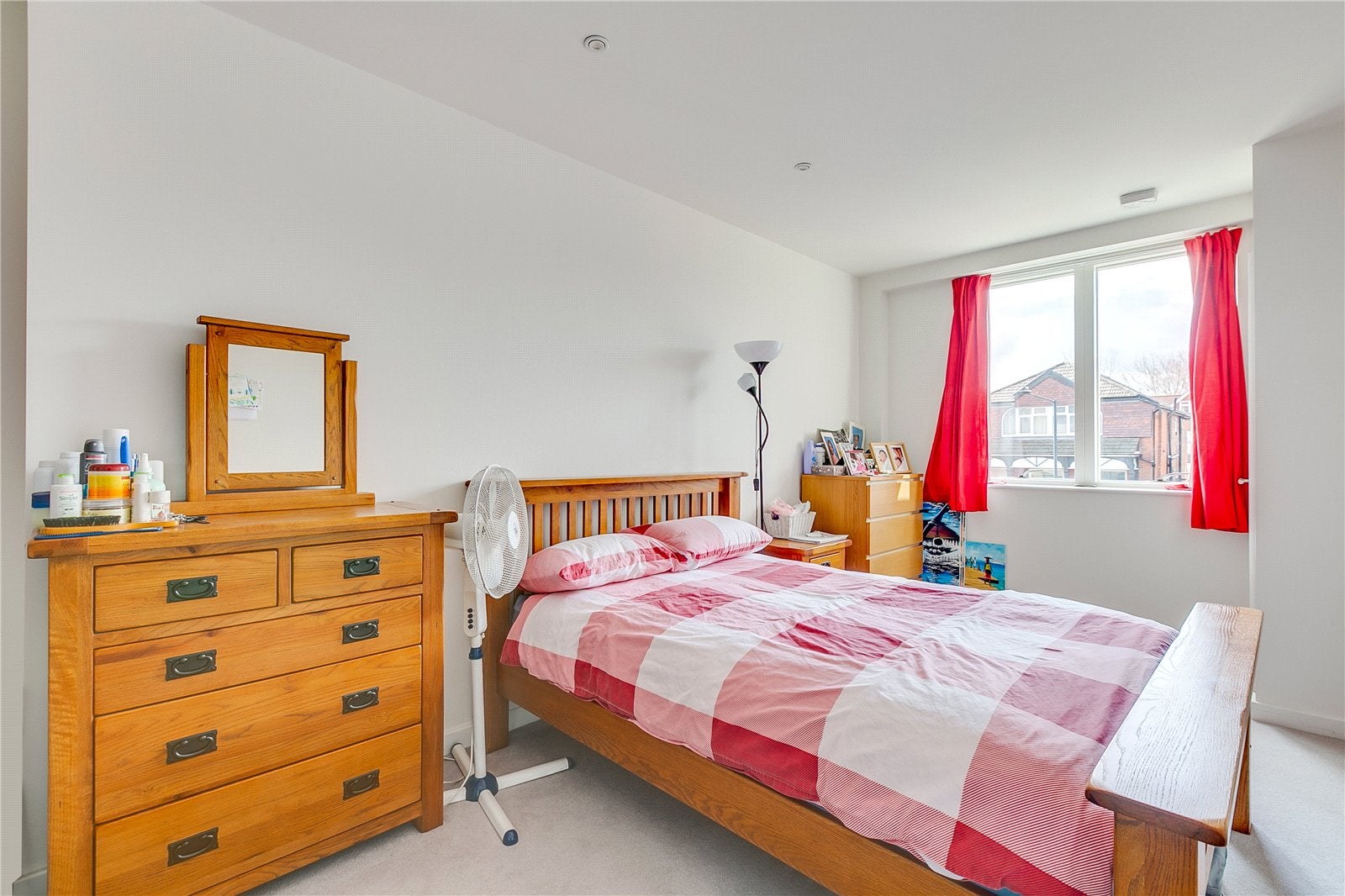 Flat Willesden Lane in Greater London