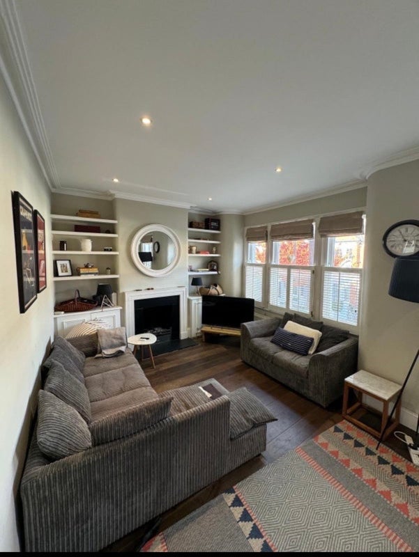 Room Edenvale Street in Greater London