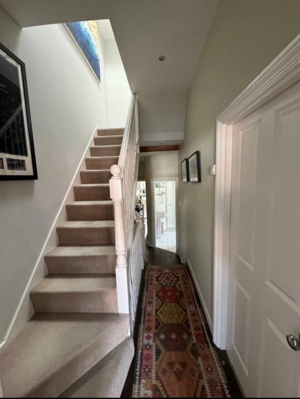 Room Edenvale Street in Greater London